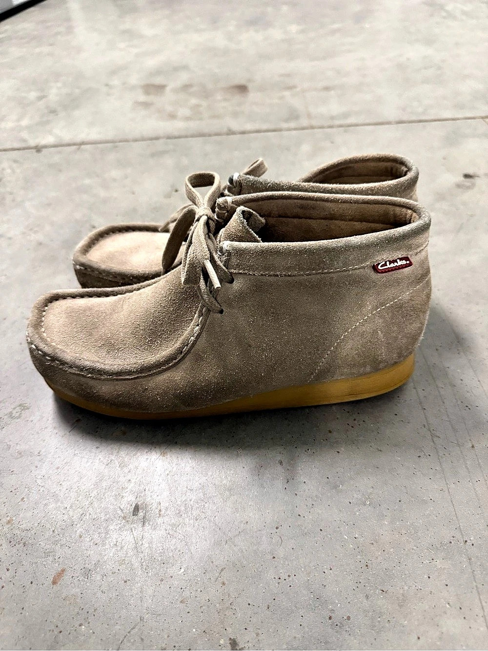 Clarks Wallabee Boot buff suede